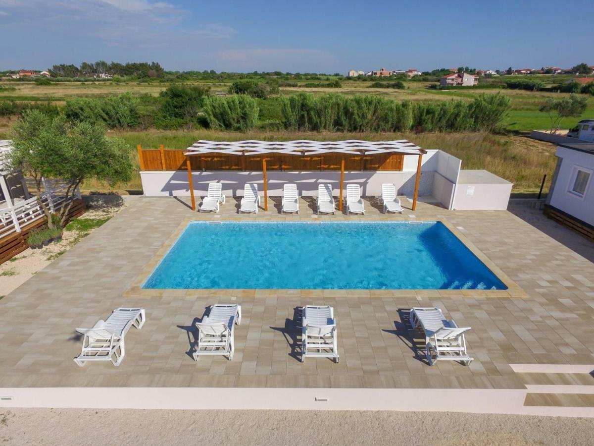 Bungalov Medanic - Private Pool Привлака Екстериор снимка